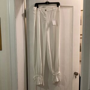 Victor Victoria, New with tags white pants